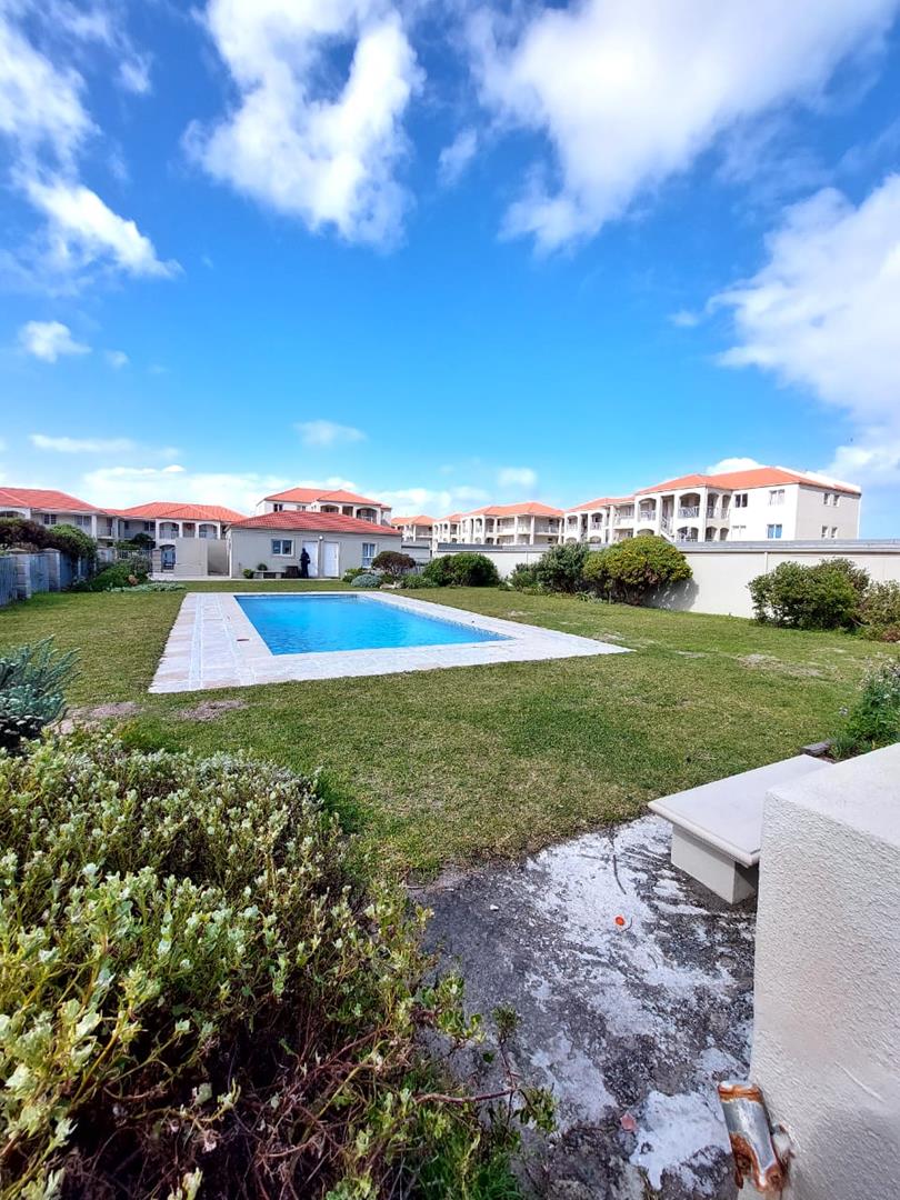 To Let 3 Bedroom Property for Rent in Muizenberg Western Cape